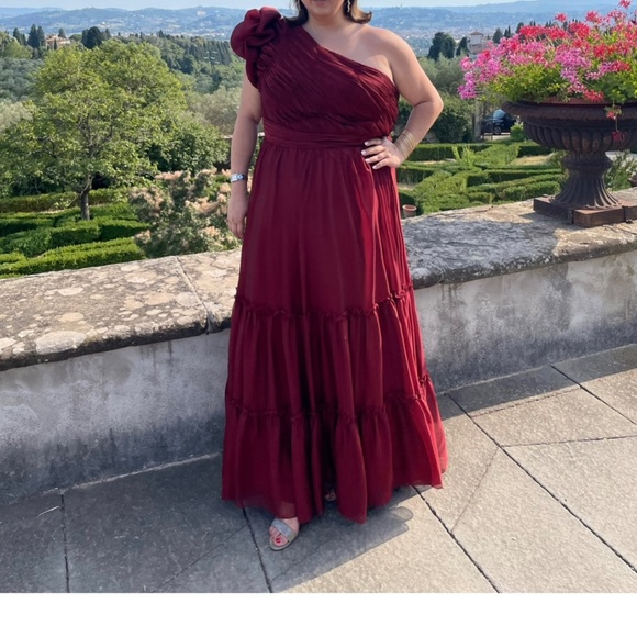 Mac Duggal Organza one shoulder gown - Picture 3 of 3